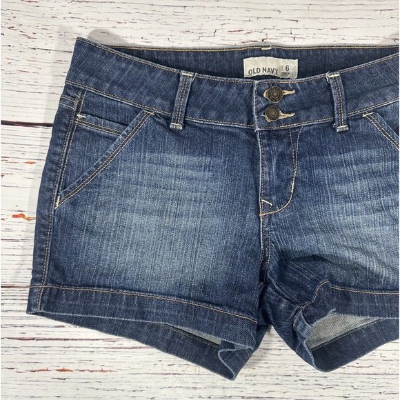 Old Navy Jean Shorts Sz 6 Blue Denim Double Button 3” Inseam Booty Shortie - Picture 4 of 8